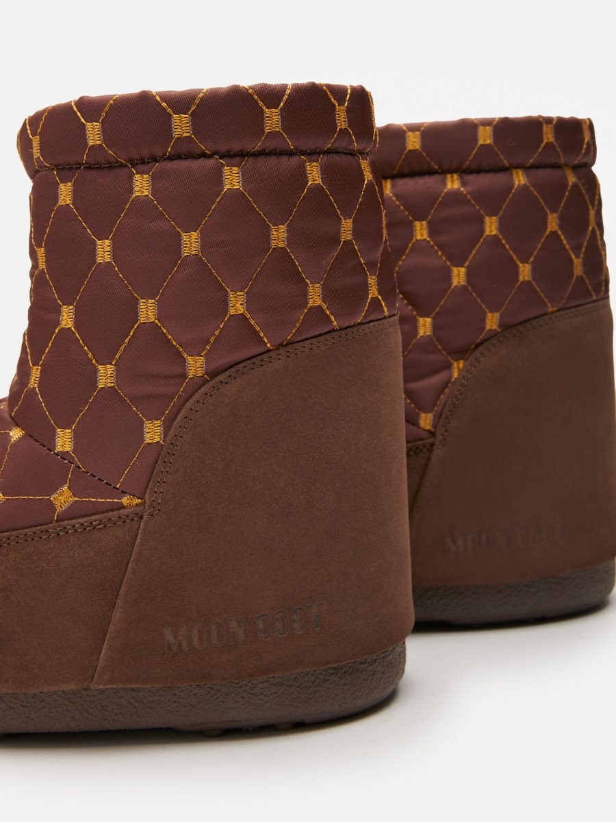 Moon Boot ICON LOW NO LACE QUILTED BOOTS - BROWN